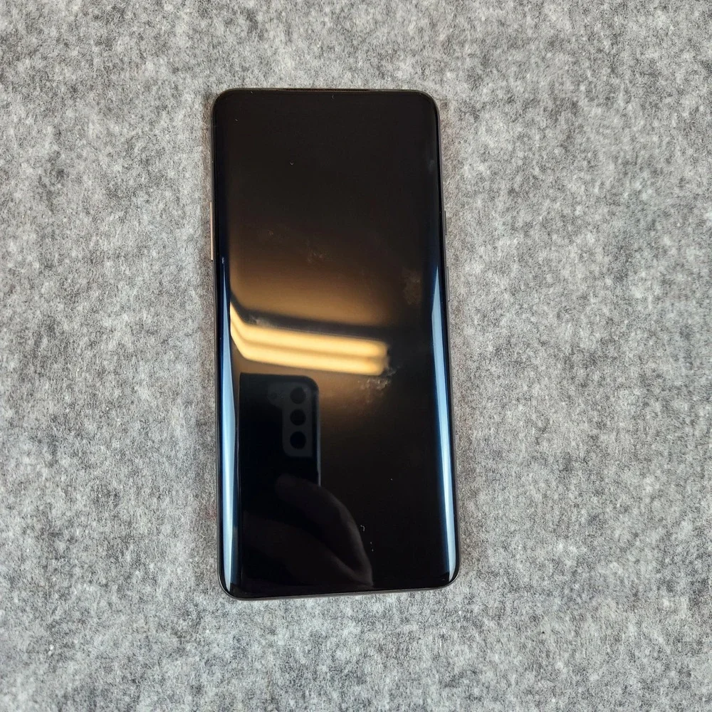 OnePlus 7 Pro Smartphone  Gray T-Mobile Android FOR PARTS ONLY